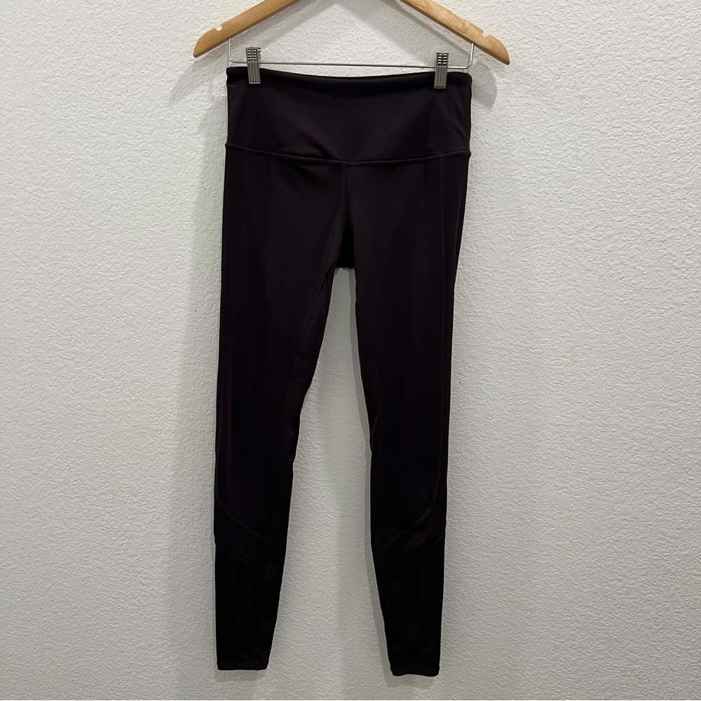 Women’s Tangerine Brand Plum Colored Leggings‎ Size Small, Interesting Texture